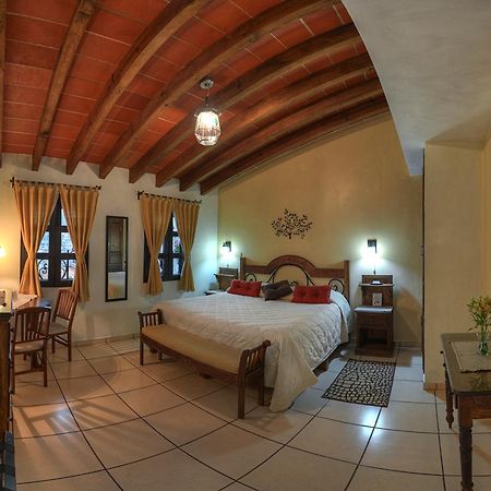 La Casa Del Laurel Hotel แท็กซ์โก เด อลาร์คอน ภายนอก รูปภาพ