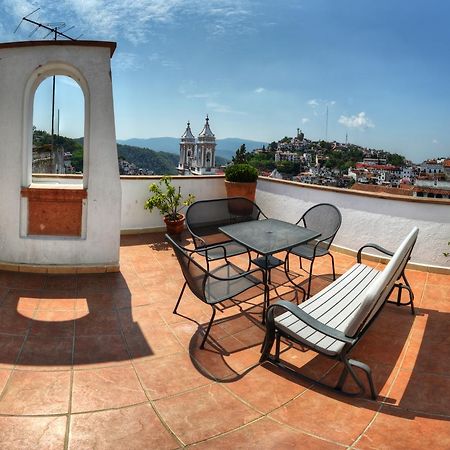 La Casa Del Laurel Hotel แท็กซ์โก เด อลาร์คอน ภายนอก รูปภาพ