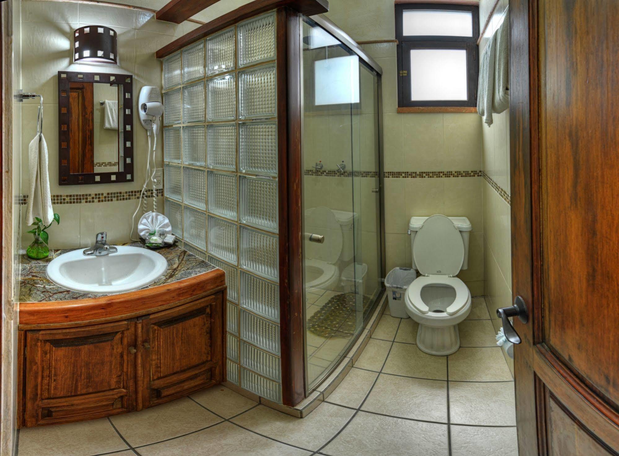 La Casa Del Laurel Hotel แท็กซ์โก เด อลาร์คอน ภายนอก รูปภาพ